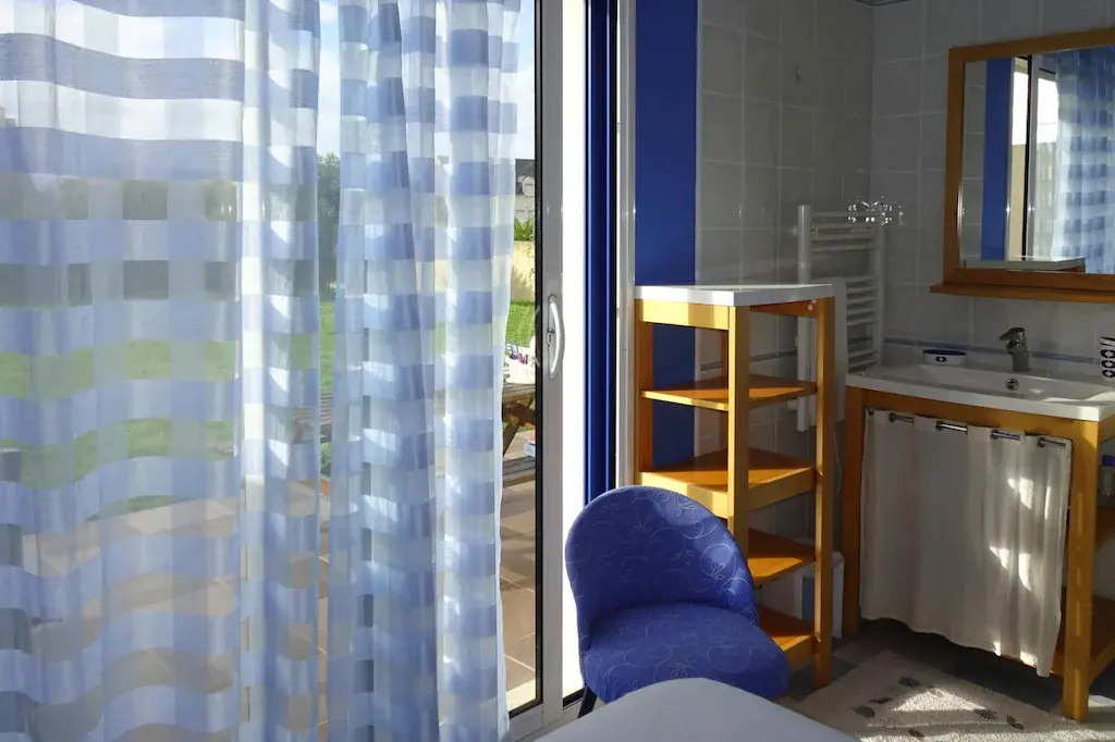 Holiday Home in Le Guilvinec Near Sandy Beach