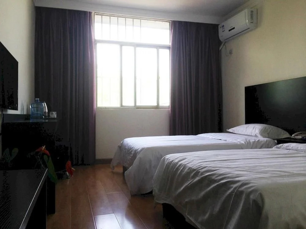 City 118 Chain Hotel Yanzhou huochezhan Xinglong Temple(都市118(济宁兴隆寺店))