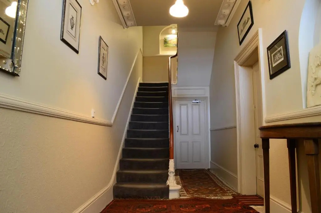 Flat 3, 6 Lypiatt Terrace Cheltenham Gloucestershire GL50 2SX