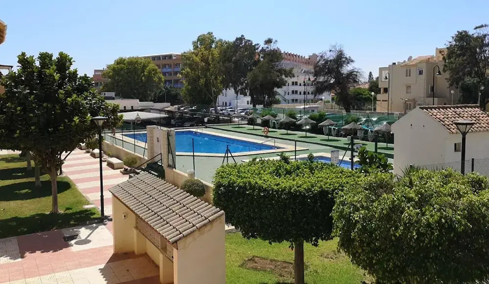Apartment in Roquetas Near Playa Serena Beach