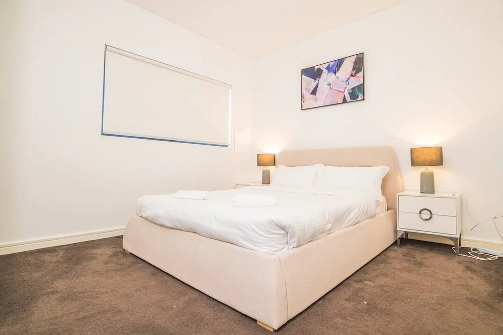 2bed2bath APT at Wolli Creek+P* Close to Airport