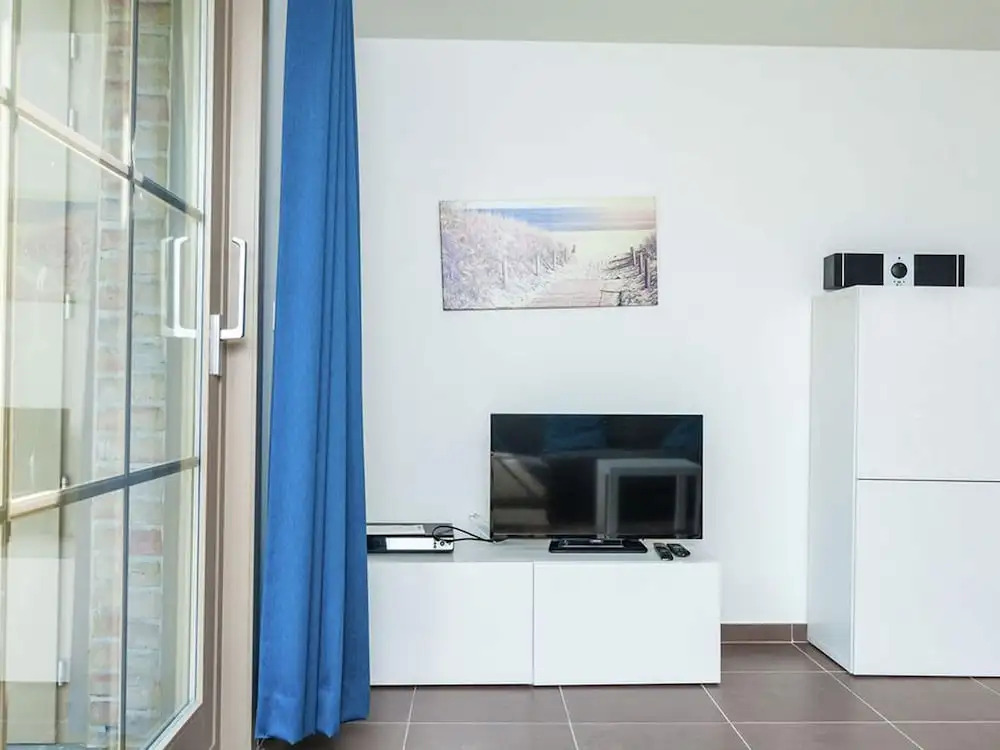 Lovely Holiday Home in Adinkerke With Fenced Garden