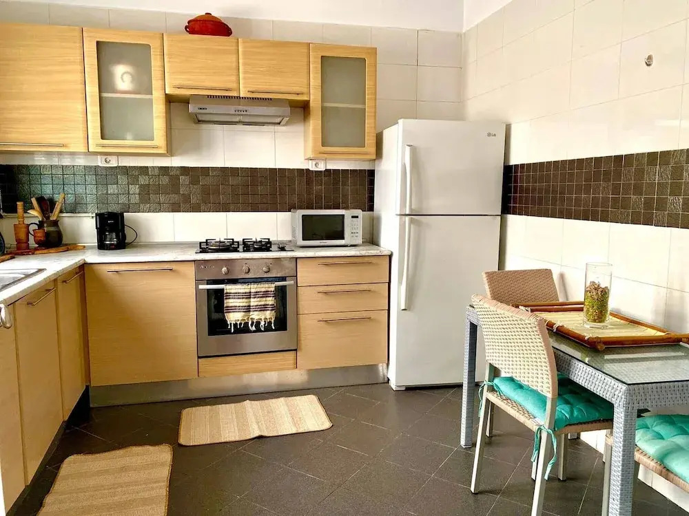 Charming Apartment With Panoramic Views in Historic Carthage