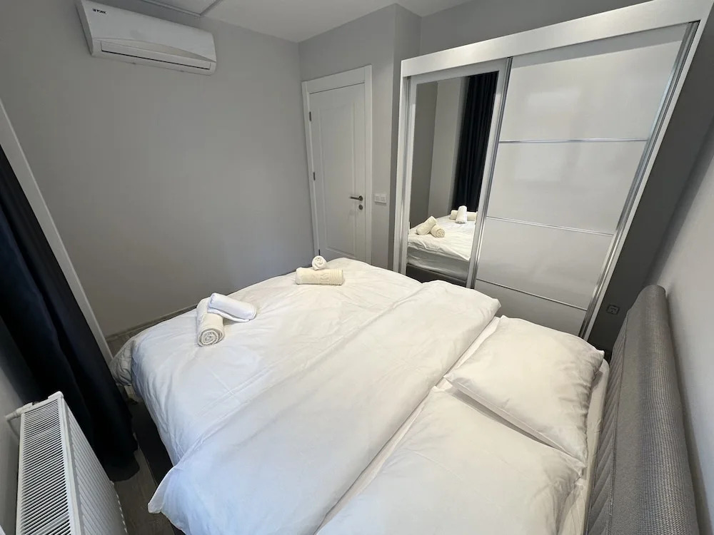Real Homes Lara Self Check-in Apartments