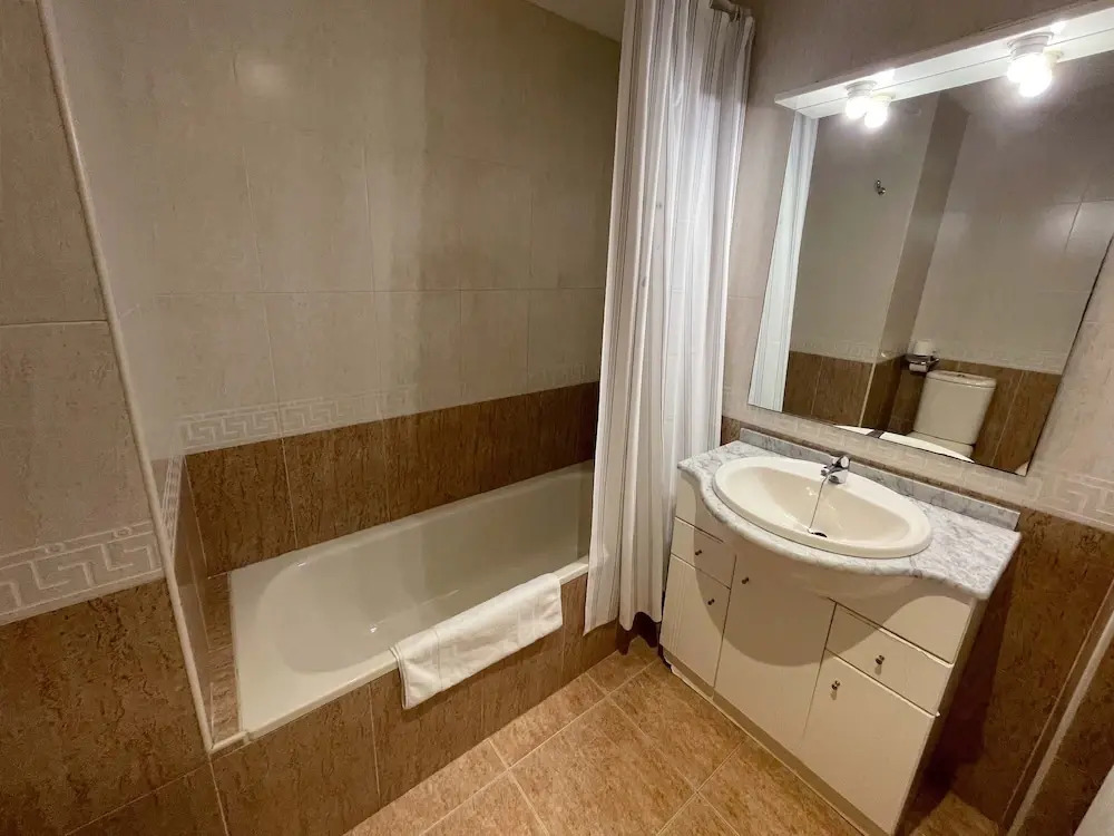 Apartamentos Zaragoza Suites El Pilar 3000