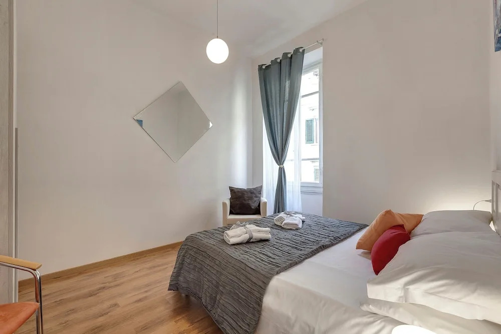 Alice & Ellen Apartments by Mamo Florence