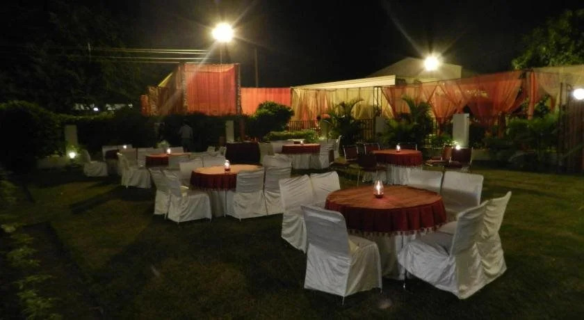 Hotel Garden Court