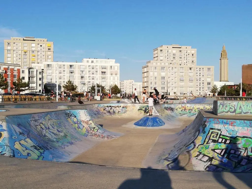 Le charme de l ancien entre mer et ville