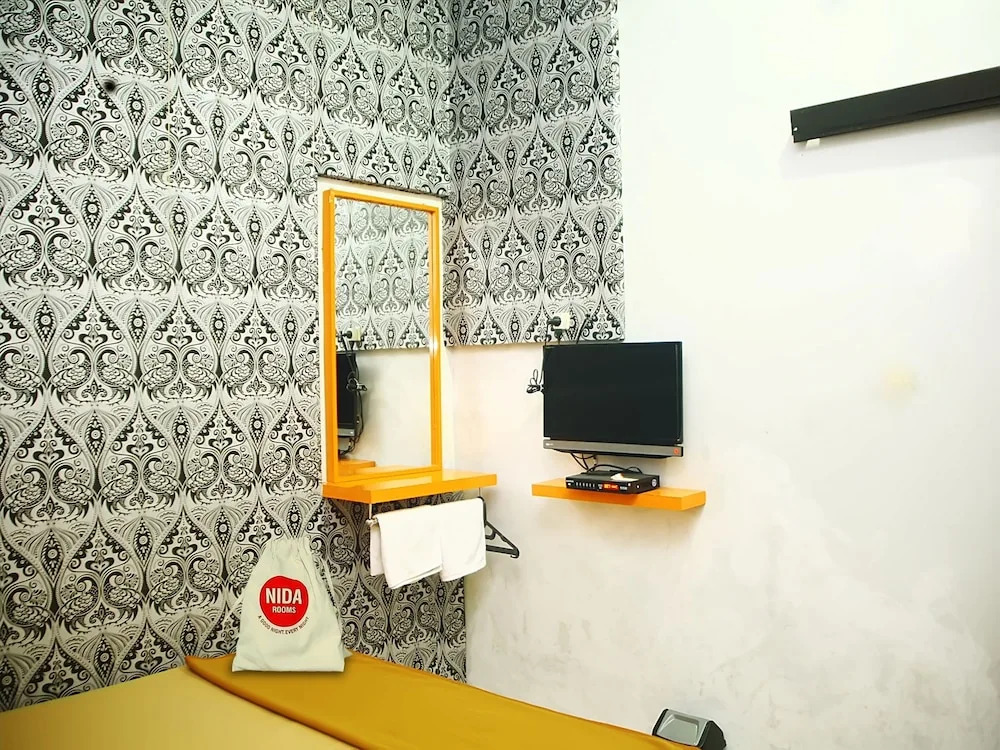 NIDA Rooms Gang Merpati Condong Catur