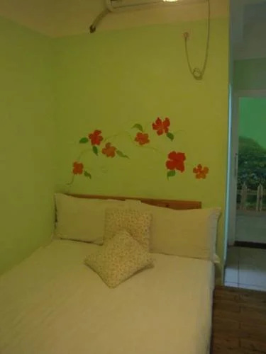 Sanya Relax Concise Hotel