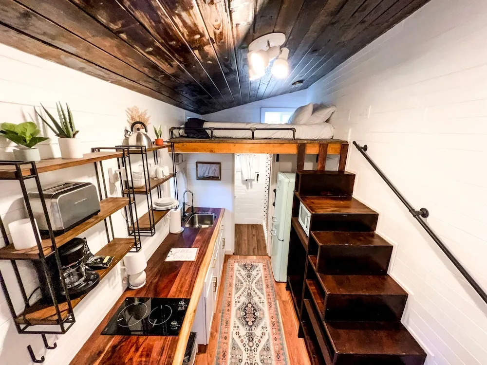 Cedar Creek Lodging & RV Park