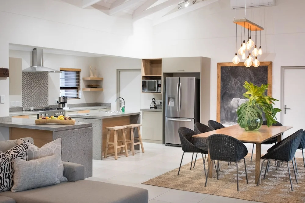 Bushwillow Private Villa