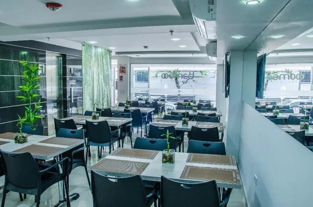 Hotel Laureles Plaza