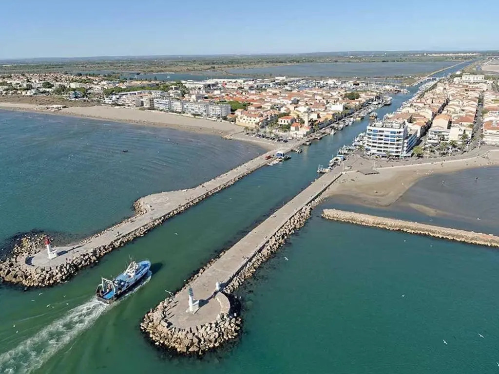 Appartement Port Camargue, 2 pièces, 4 personnes - FR-1-250-190