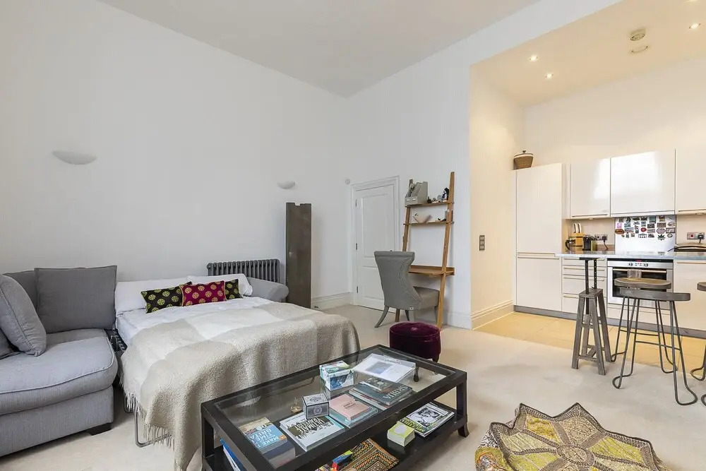 Light & Spacious 1 bed by Battersea Park Sleeps 4
