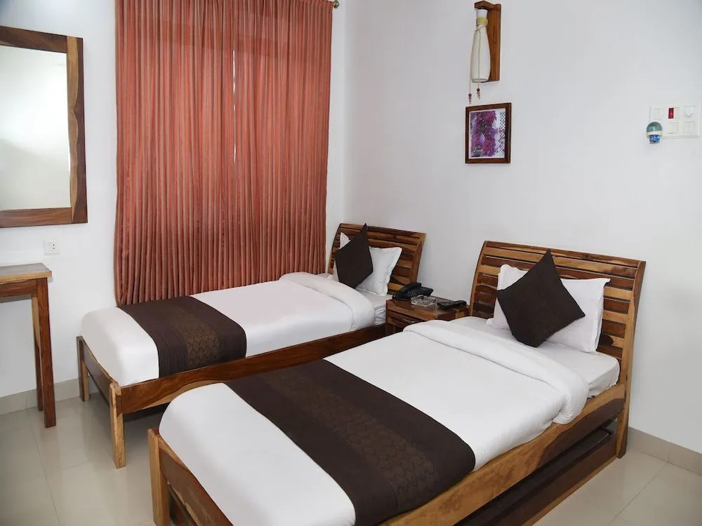 OYO 15995 Laavish Business Hotel