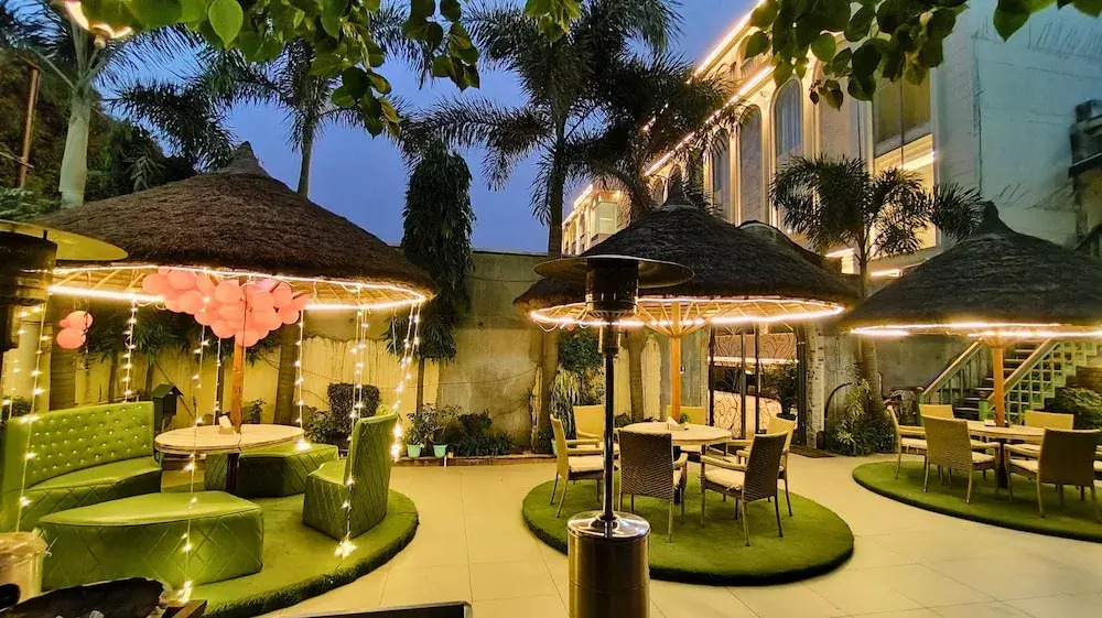 MGR Hotel Moradabad