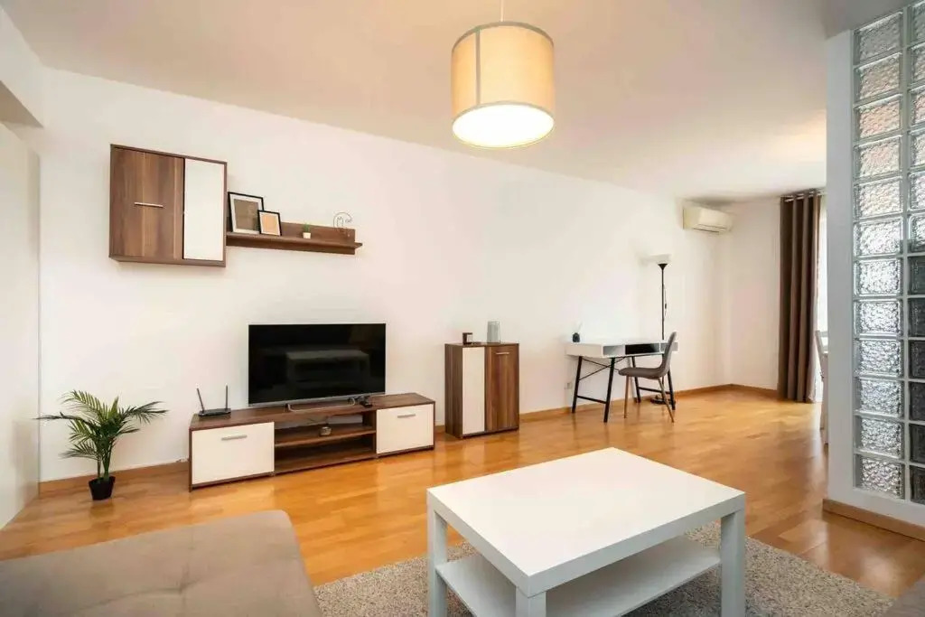 Perfect Studio with View and Undergound parking