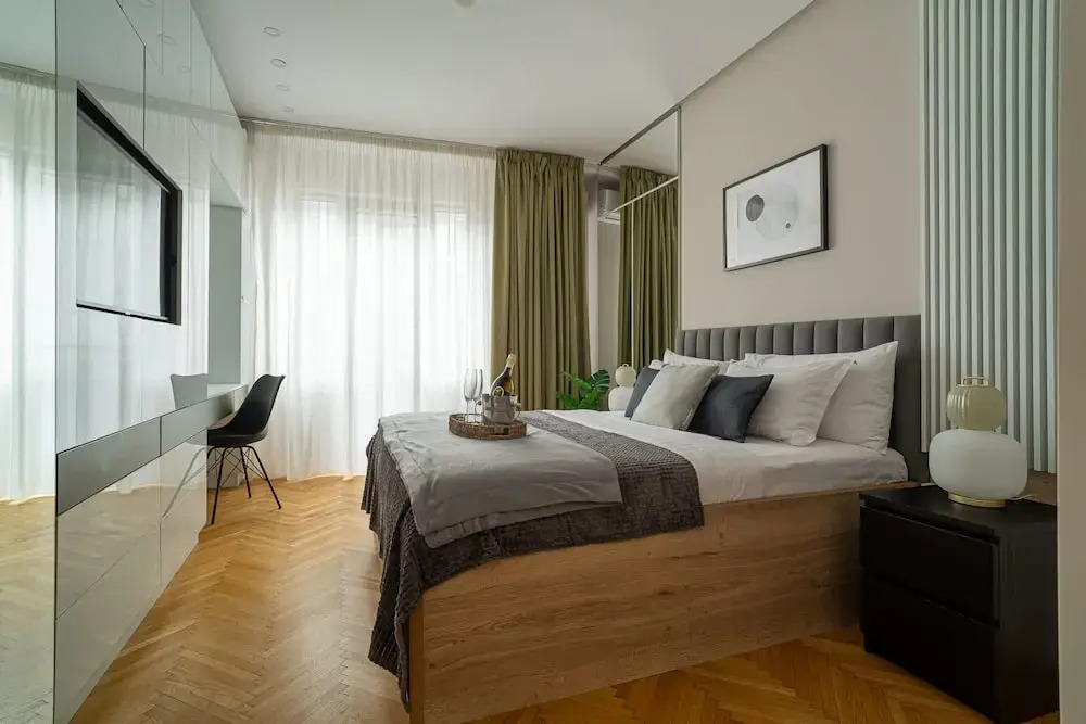 Holt Rossetti Residences Exclusive Urban Lofts