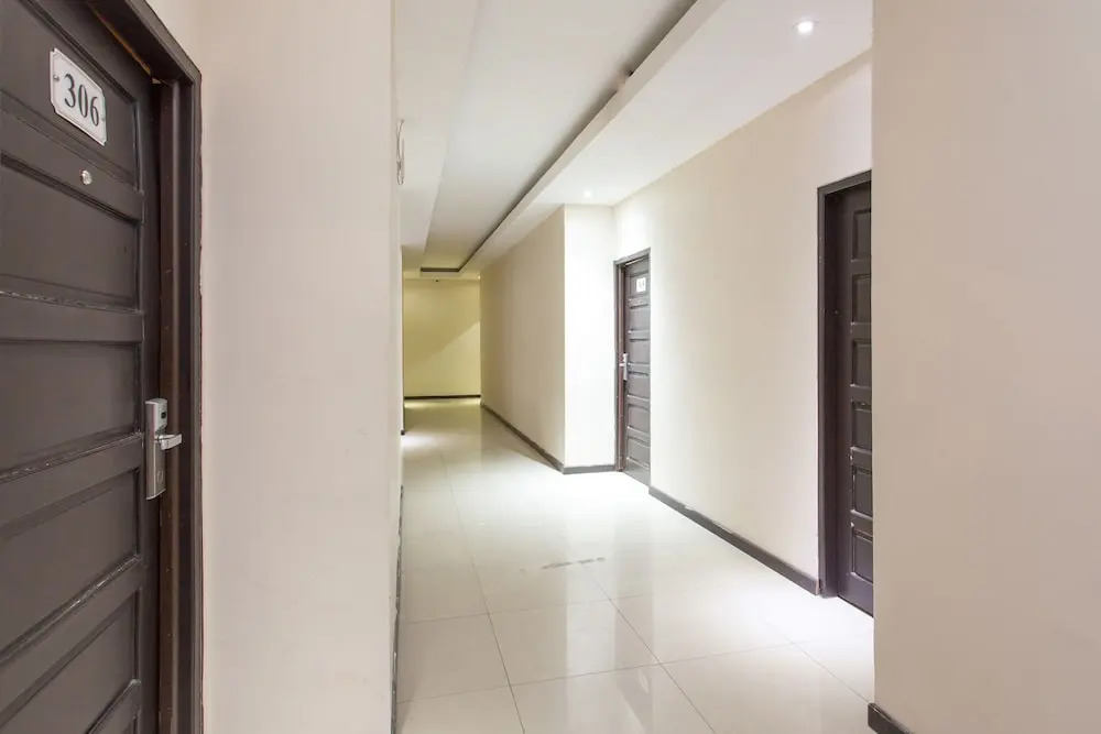 Hotel Sejati by OYO Rooms
