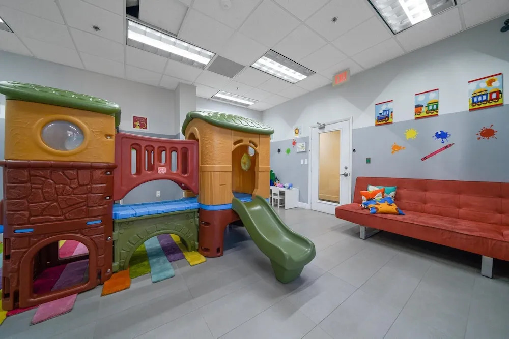 Cloud 9 - Amenities 24 7 Security Location