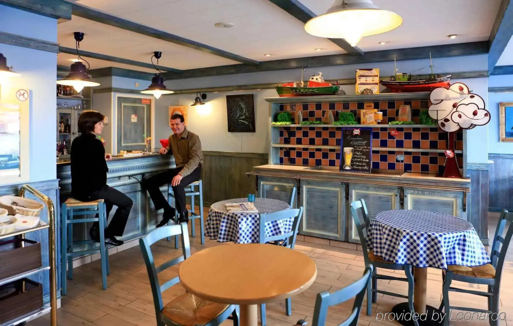 B&B HOTEL Les Sables-dOlonne Centre Gare
