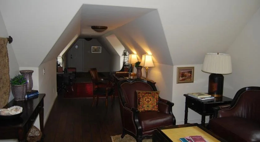 The Doctor's House Inn & Spa