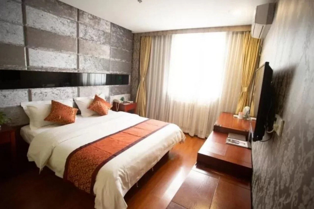 GreenTree Inn TianJin Ji County South YuYang Road GuLou Square Express Hotel