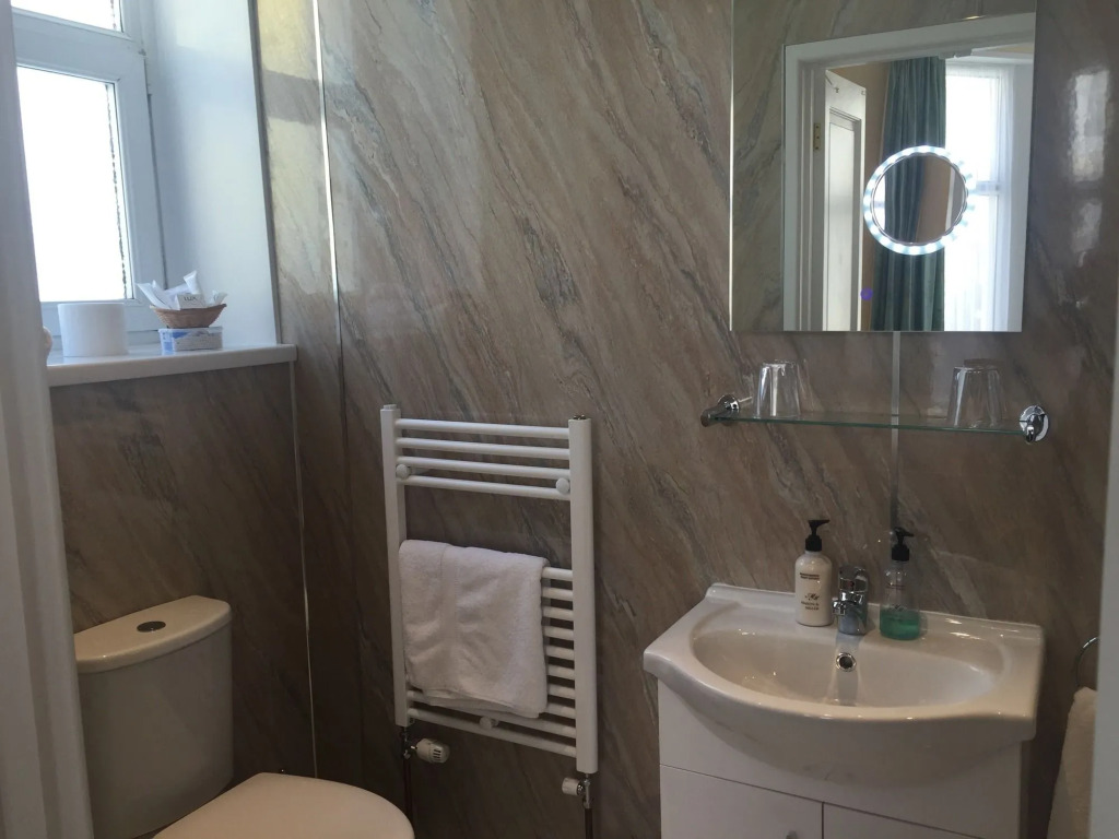 Edgcumbe Guest House