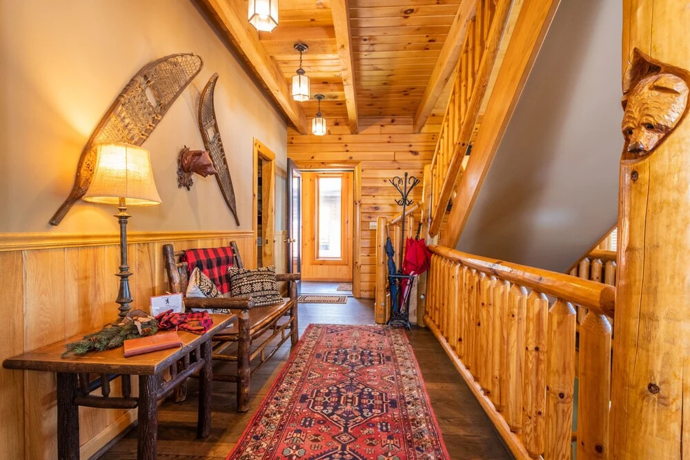 Bear Hollow Lodge