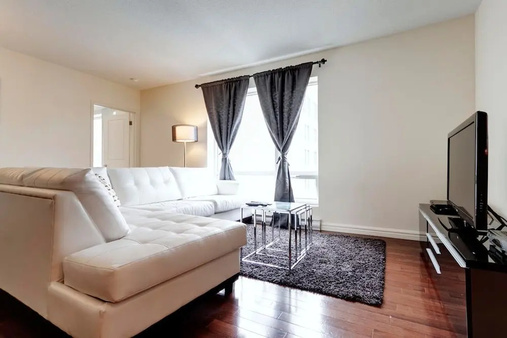 Bleury Furnished Suites by Hometrotting
