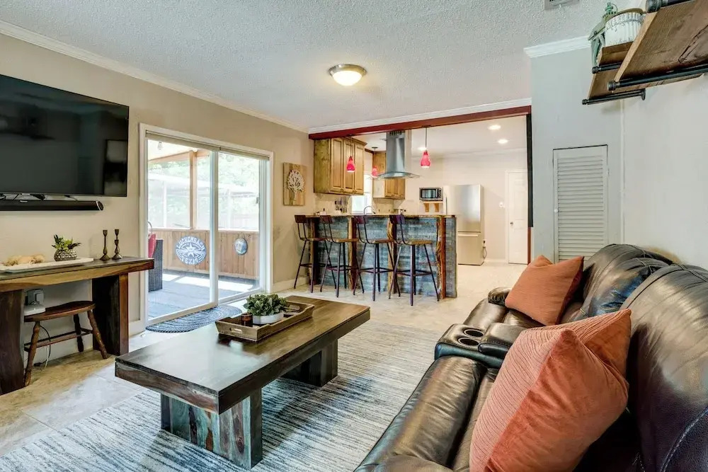 Hot Tub + Outdoor Kitchen: Stylish Home in Bryan