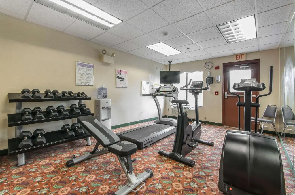 Comfort Inn & Suites