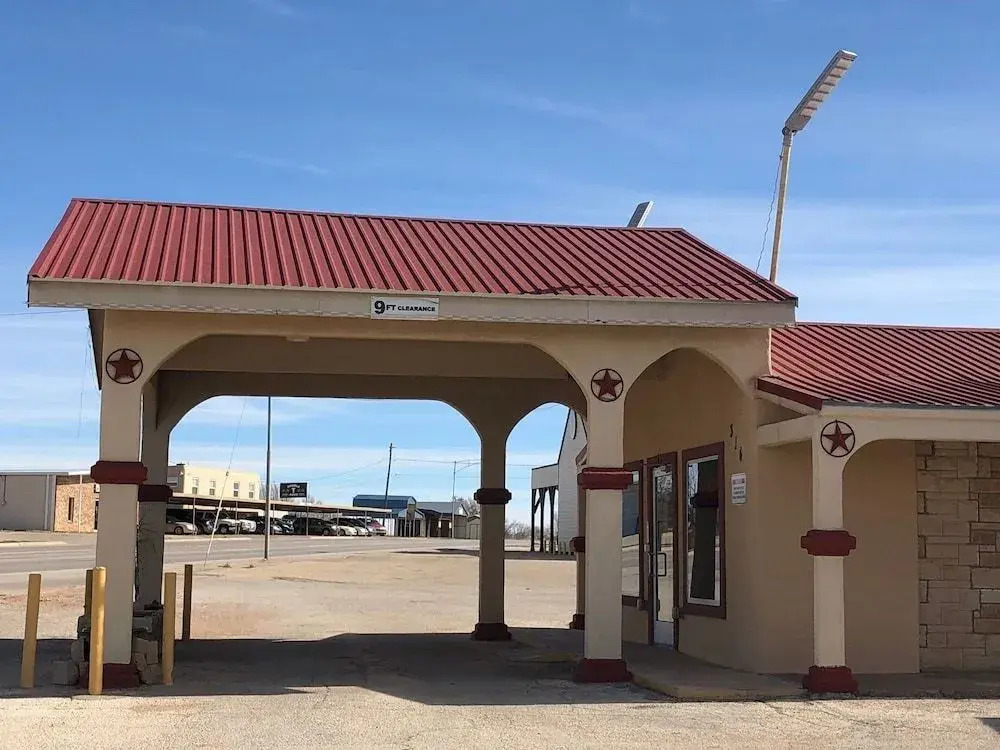 Executive Inn Snyder