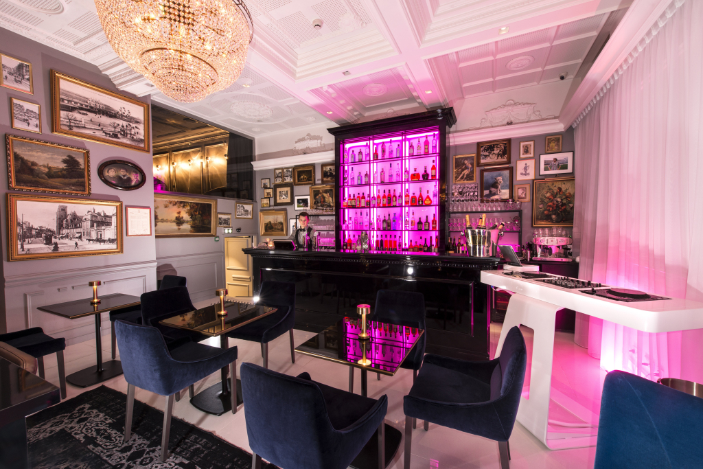 Vertigo Hotel, By Marriott, a Member of Design Hotels