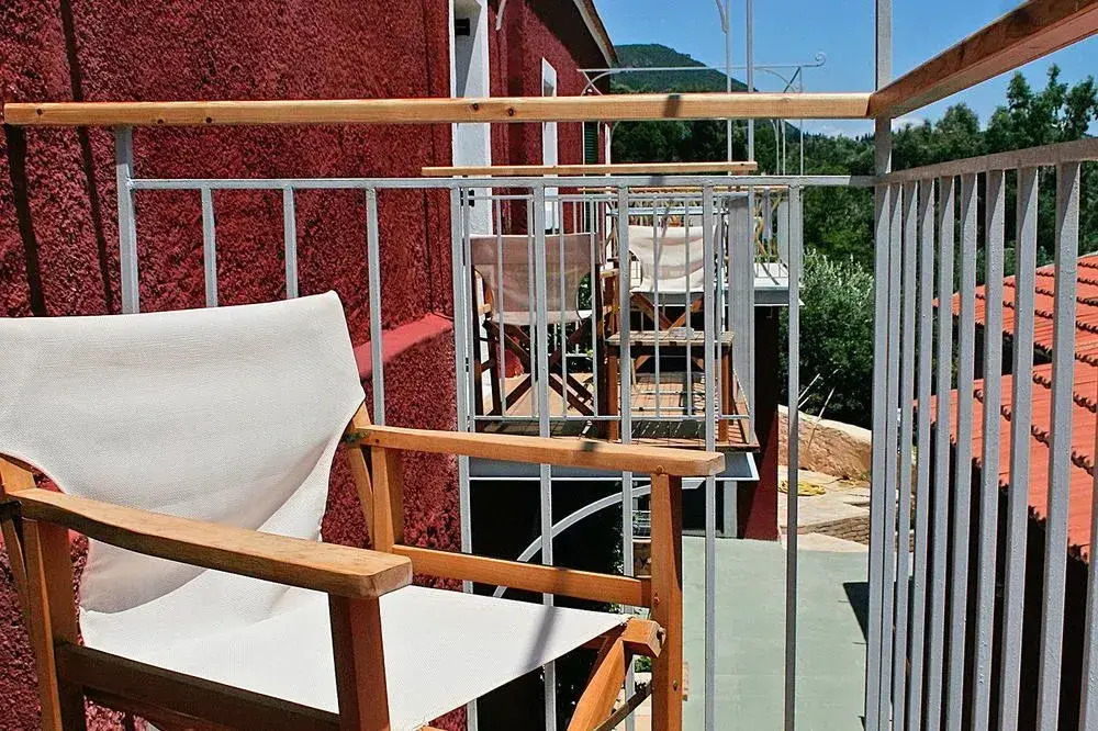 Zefiros Traditional Hotel