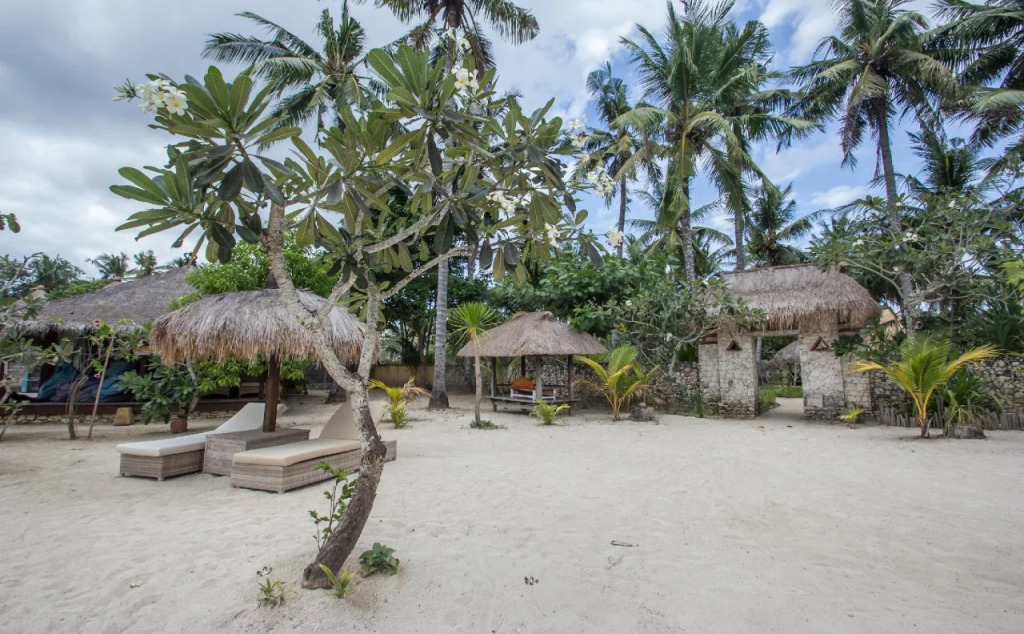 Le Nusa Beach Club