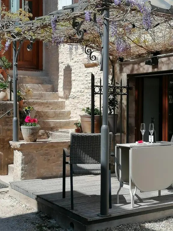 L'antre Ami (Adults Only)