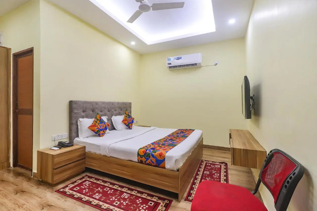 FabHotel Le Gardenia
