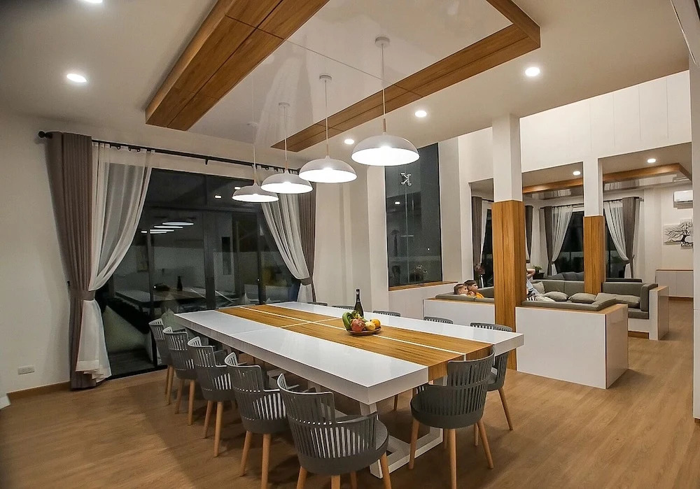 Happy Family Villa - 6 bedrooms Phuket Private Pool Villa 300 meters to the sea