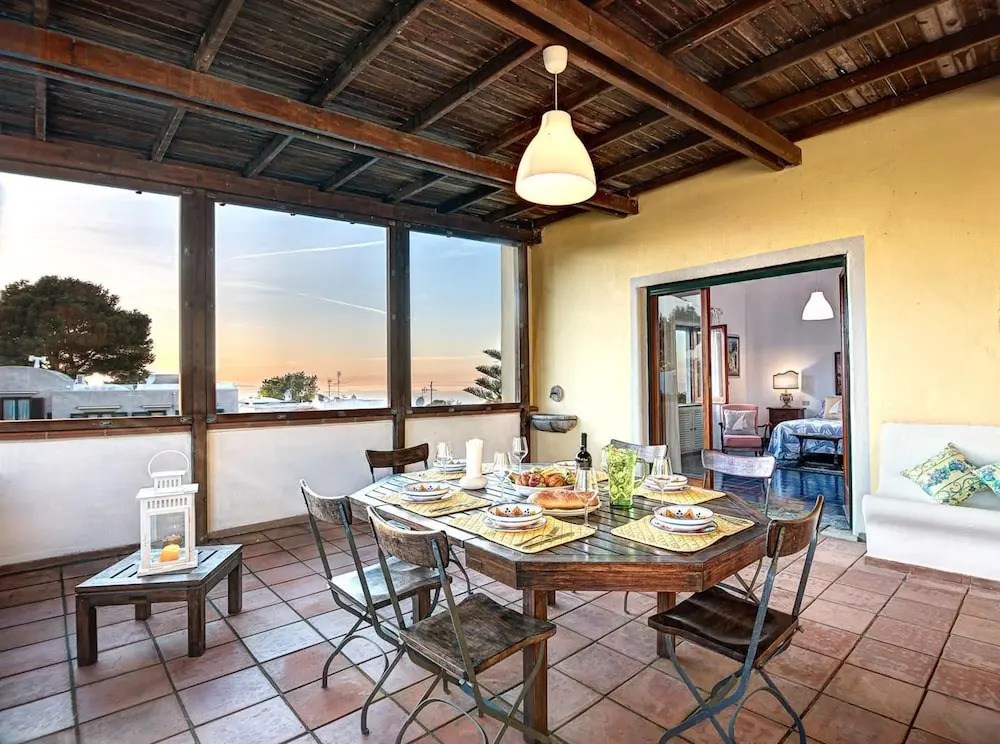 Villa Skyfall