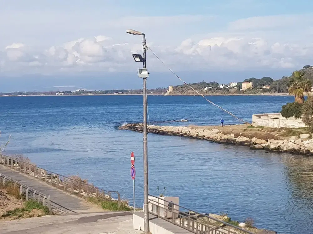 100 passi dal mare