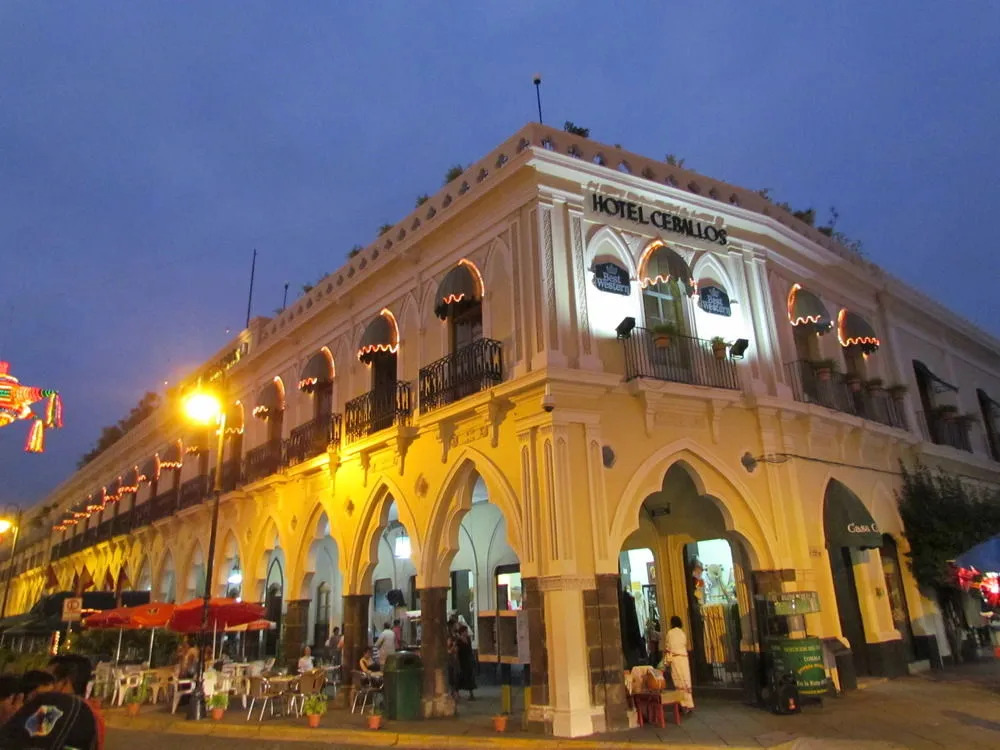 Hotel Concierge Plaza Colima