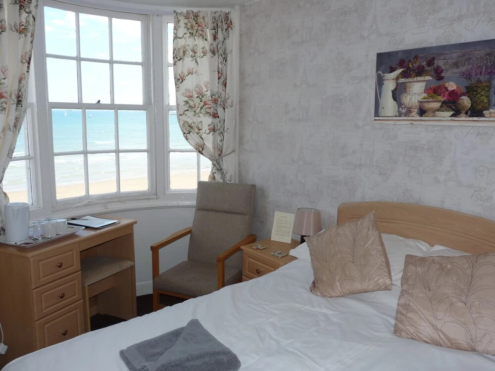 Whitecliff Guest House