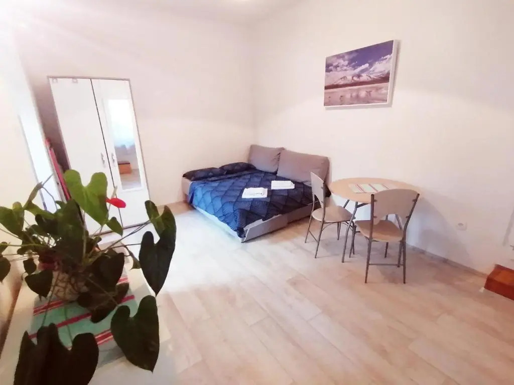Modern Studio Apartment for 2 in CITY CENTER