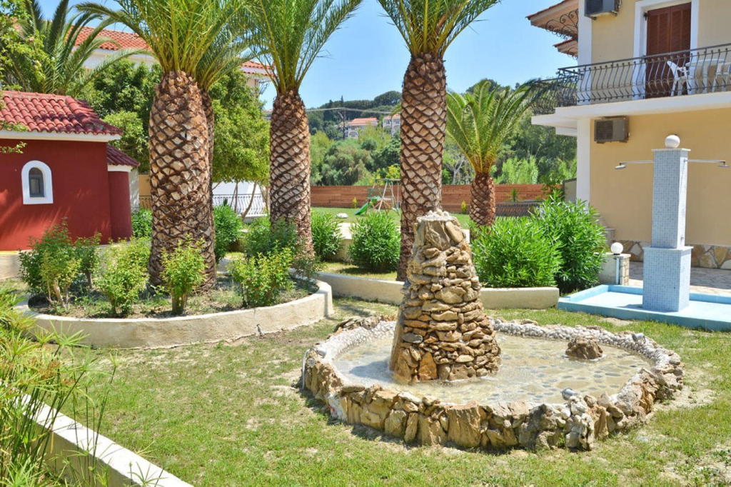Sunny Garden Hotel