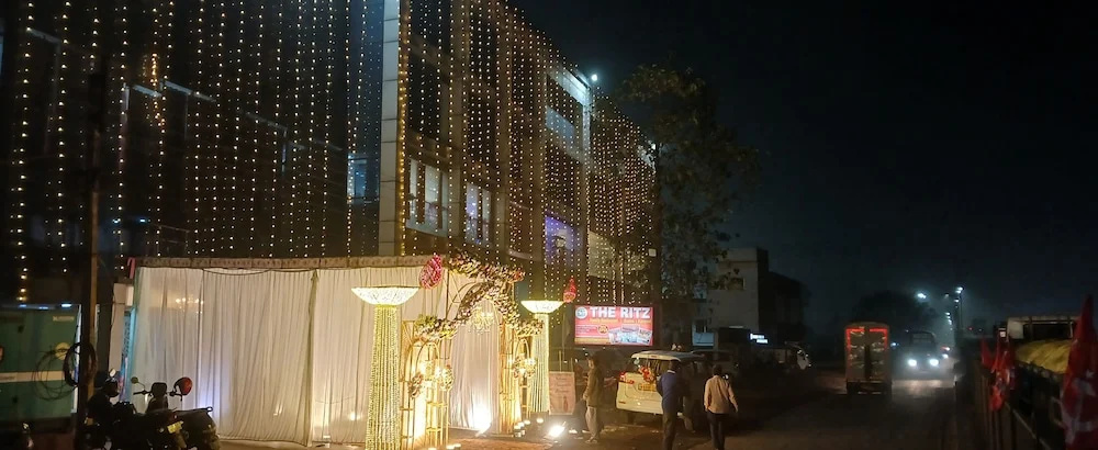 The Ritz By OYO Rooms