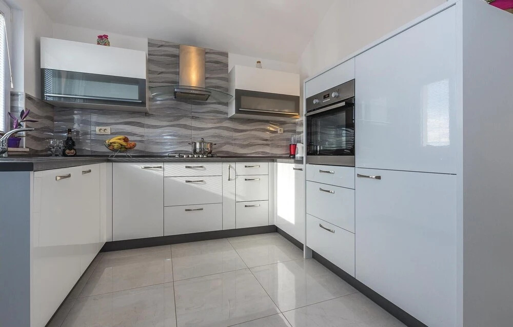 Nice Home in Tribunj With Wifi, 9 Bedrooms and Outdoor Swimming Pool