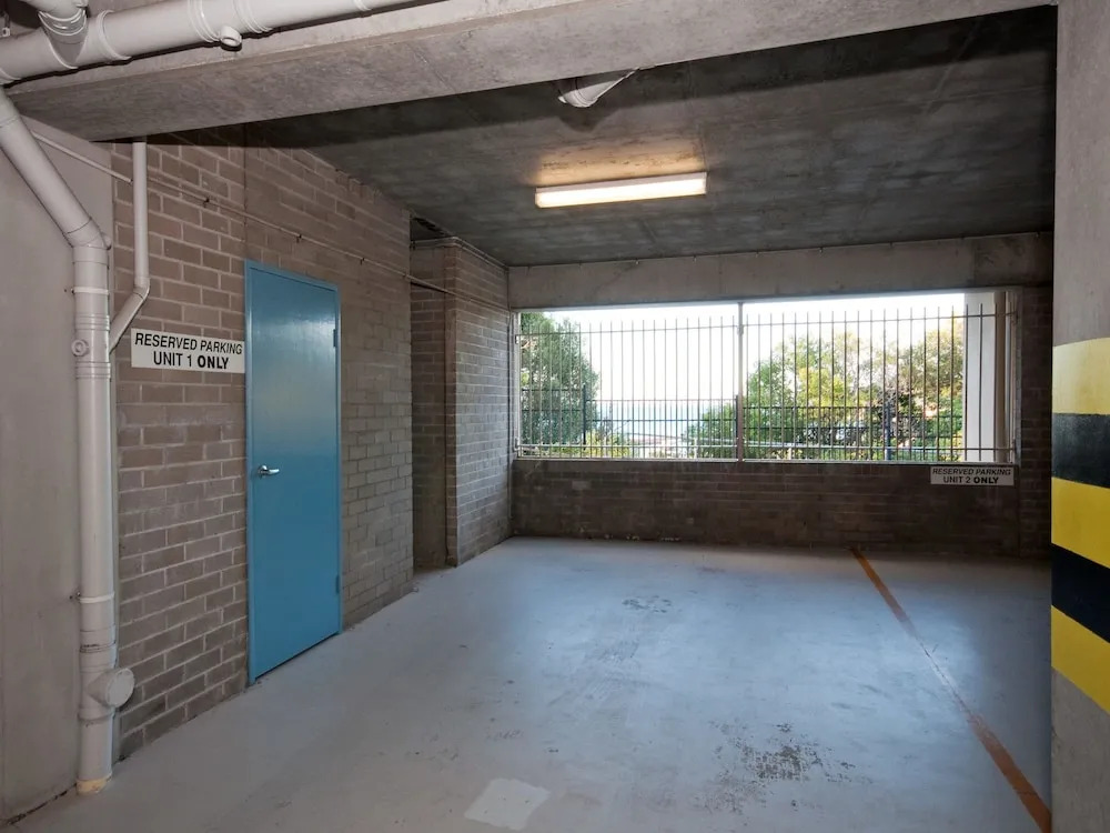 Paradiso, Unit 1/1 Laman Street