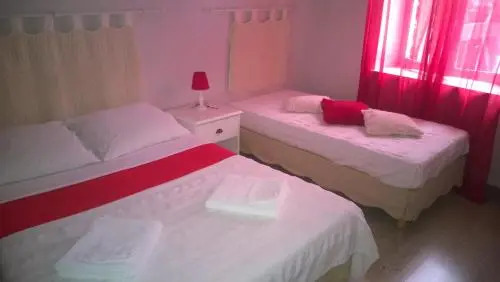 Chambres DHotes "Les Chiens Verts", jardin, terrasse, parking privé